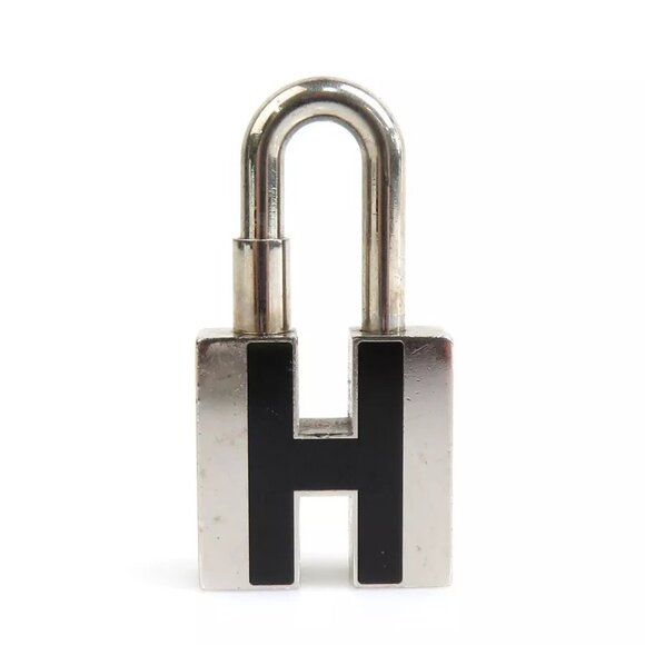 Auth HERMES H Logo Cadena Charm Silver/Black Metal/Enamel - Picture 1 of 7